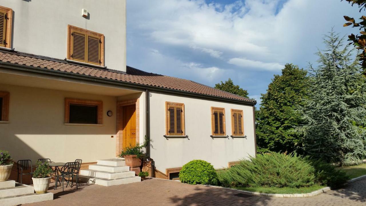Il Mandorlo B&B Civitanova Alta Exterior foto